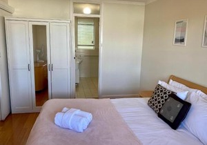 5 A Rose In South Perth 1br For2 Parking