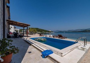 5* Beachfront Villa Olive Mill