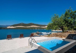 5* Beachfront Villa Olive Mill