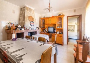 5 bedroom accommodation in Villarrín de Campos