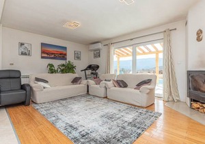 5 bedroom accommodation in Ruzic