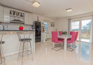 5 bedroom accommodation in Ruzic