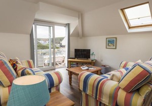 5 Chichester Court
