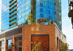 5-Star Hotel ∙ Four Seasons Baltimore
