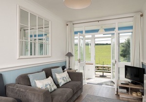 5 West Park - Two Bedroom House, Sleeps 4