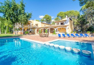 500 m² Villa ∙ 6 bedrooms ∙ 12 guests