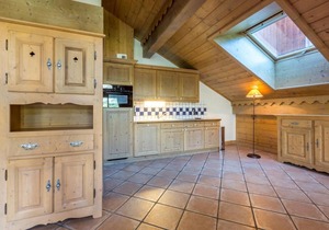 50m from ski slopes, 2nd floor, view ski slopes, fitness, swimming pool, sauna, hammam, balcony, tv