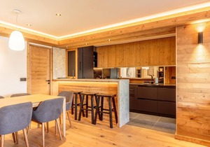 50m from ski slopes, 2nd floor, view ski slopes, fitness, swimming pool, sauna, hammam, terrace, tv
