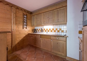 50m from ski slopes, 4th floor, view mountain, fitness, swimming pool, sauna, hammam, balcony, tv