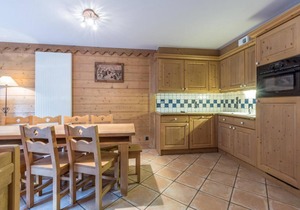50m from ski slopes, 5th floor, view mountain, fitness, swimming pool, sauna, hammam, balcony, tv