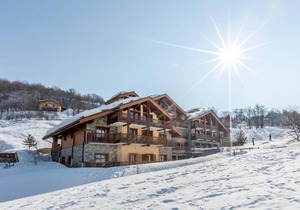50m from ski slopes, 5th floor, view mountain, fitness, swimming pool, sauna, hammam, balcony, tv