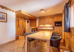 50m from ski slopes, 3rd floor, view mountain, fitness, swimming pool, sauna, hammam, balcony, tv
