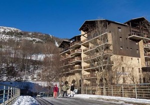 50m from ski slopes, 3rd floor, balcony, tv, ski locker, 40m², Serre Chevalier