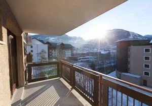 50m from ski slopes, 5th floor, balcony, tv, ski locker, 40m², Serre Chevalier