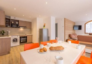 50m from ski slopes, balcony, tv, ski locker, 84m², Serre Chevalier