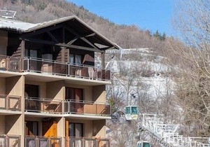 50m from ski slopes, balcony, tv, ski locker, 82m², Serre Chevalier