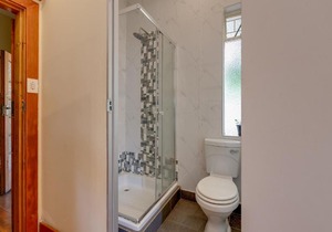 51 on York Unit 1 with PRIVATE Bathroom