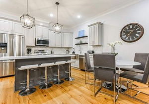 5BR w Pool | Great for Families | Near Everything