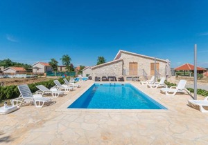 6 bedroom accommodation in Biograd na moru