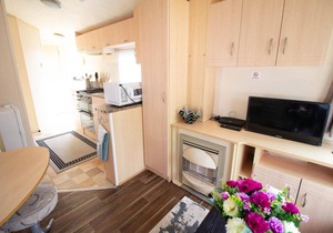 6 berth caravan for hire at Valley Farm Holiday Park in Essex ref 46055V
