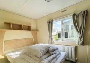 6 berth caravan for hire at Valley Farm Holiday Park in Essex ref 46359V