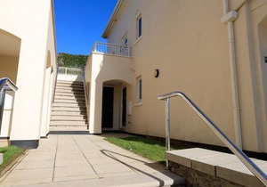 6 Chichester Court