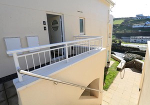 6 Chichester Court