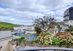 6 Cove View