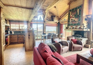 6-room chalet in Combloux with fireplace and parking