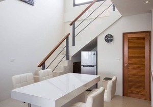 7 Bedroom Seaview villa 5 mins to beach