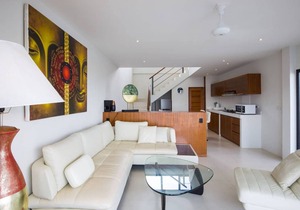 7 Bedroom Seaview villa 5 mins to beach