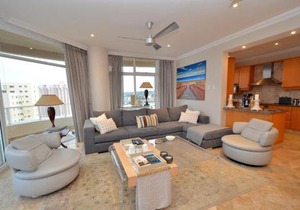 703 Oyster Schelles - by Stay in Umhlanga