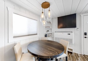 74 m² Houseboat ∙ 2 bedrooms ∙ 9 guests
