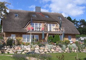 75 m² Apartment ∙ 2 bedrooms ∙ 4 guests