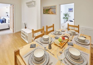 76 m² Apartment ∙ 3 bedrooms ∙ 6 guests