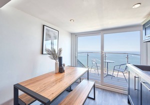 76 m² Apartment ∙ 3 bedrooms ∙ 5 guests