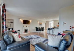 8 Cove View