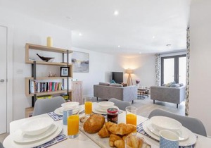 8 Middlecombe - Luxury Apartment at Byron Woolacombe, only 4 minute walk to Woolacombe Beach!