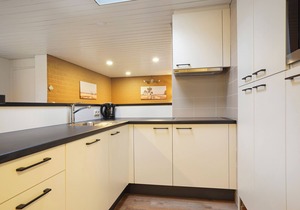 8-person bungalow in the holiday park Landal De Lommerbergen