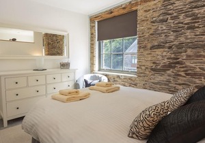8 The Pottery, DARTMOUTH