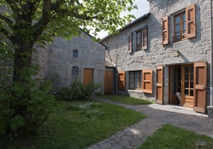 80 m² Gîte ∙ 4 bedrooms ∙ 7 guests