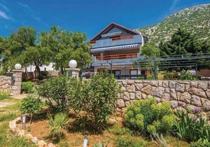 82 m² Apartment ∙ 2 bedrooms ∙ 6 guests