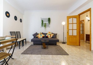 90 m² Apartment ∙ 3 bedrooms ∙ 7 guests