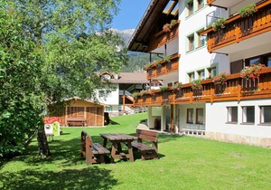 90 m² Apartment ∙ 3 bedrooms ∙ 8 guests