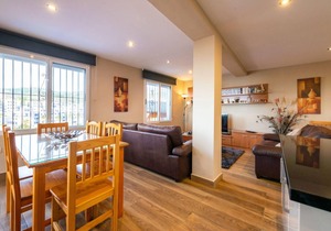90 m² House ∙ 2 bedrooms ∙ 5 guests
