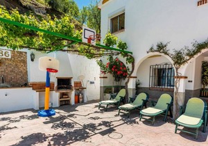 90 m² House ∙ 4 bedrooms ∙ 8 guests