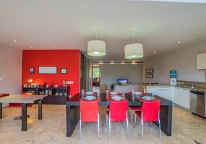 93 m² Condo ∙ 2 bedrooms ∙ 5 guests