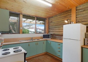 98 Ocean Parade Rustic Log Cabin