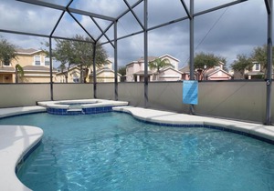 A 4 bedroom villa in Davenport with its own private pool