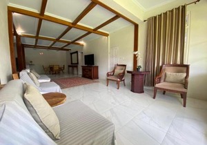 A beautiful and Spacious Rumah Manado 2 Bedrooms with Bathrooms Villa Marion Tomohon